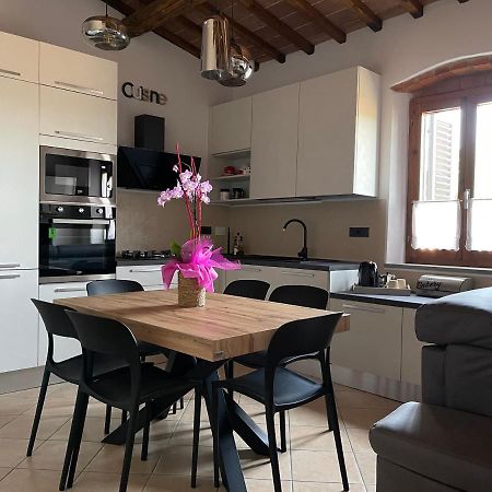 Villa La Casa In Castello Ambra Esterno foto